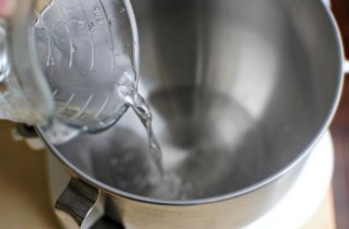 Французский домашний хлеб - фото шага 1