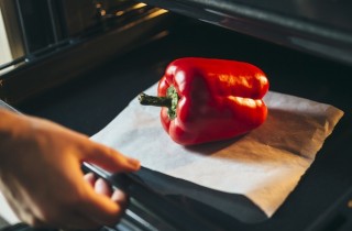 Греческий салат с кедровыми орехами - фото шага 2