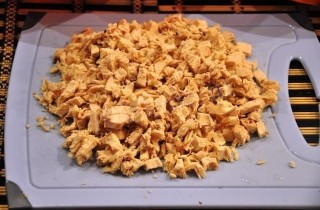 Греческий салат с курицей - фото шага 2