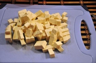 Греческий салат с курицей - фото шага 4