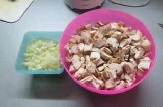 Грибной крем-суп в мультиварке - фото шага 2