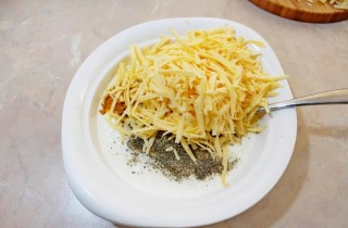 Паста с курицей и грибами под сырным соусом - фото шага 2