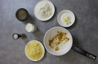 Сырный соус классический - фото шага 1