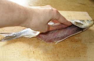 Засол сельди - фото шага 2