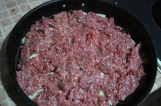 Мясо по-французски с фаршем - фото шага 3