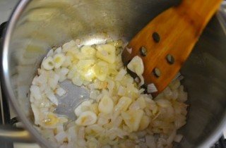 Суп-пюре из цукини - фото шага 3