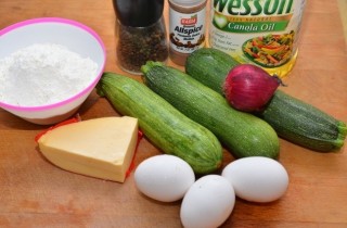 Простая запеканка из цукини - фото шага 1