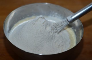 Простые блинчики с начинкой - фото шага 5