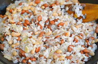 Рис с консервированной фасолью - фото шага 6