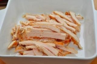 Салат из курицы с помидорами и сельдереем - фото шага 1