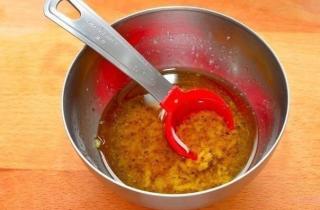 Салат из курицы с помидорами и сельдереем - фото шага 3