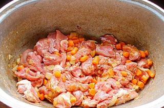 Гуляш по-венгерски - фото шага 6